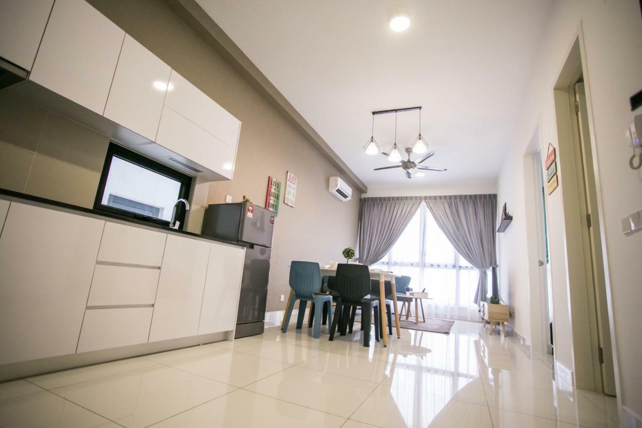 Econest Apartment By The One - Educity Nusajaya Nusajaya  Esterno foto