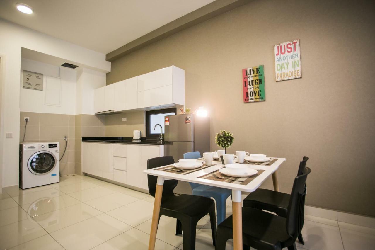 Econest Apartment By The One - Educity Nusajaya Nusajaya  Esterno foto