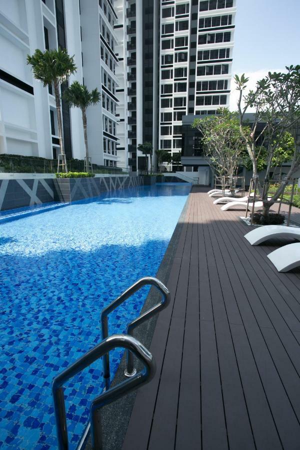 Econest Apartment By The One - Educity Nusajaya Nusajaya  Esterno foto