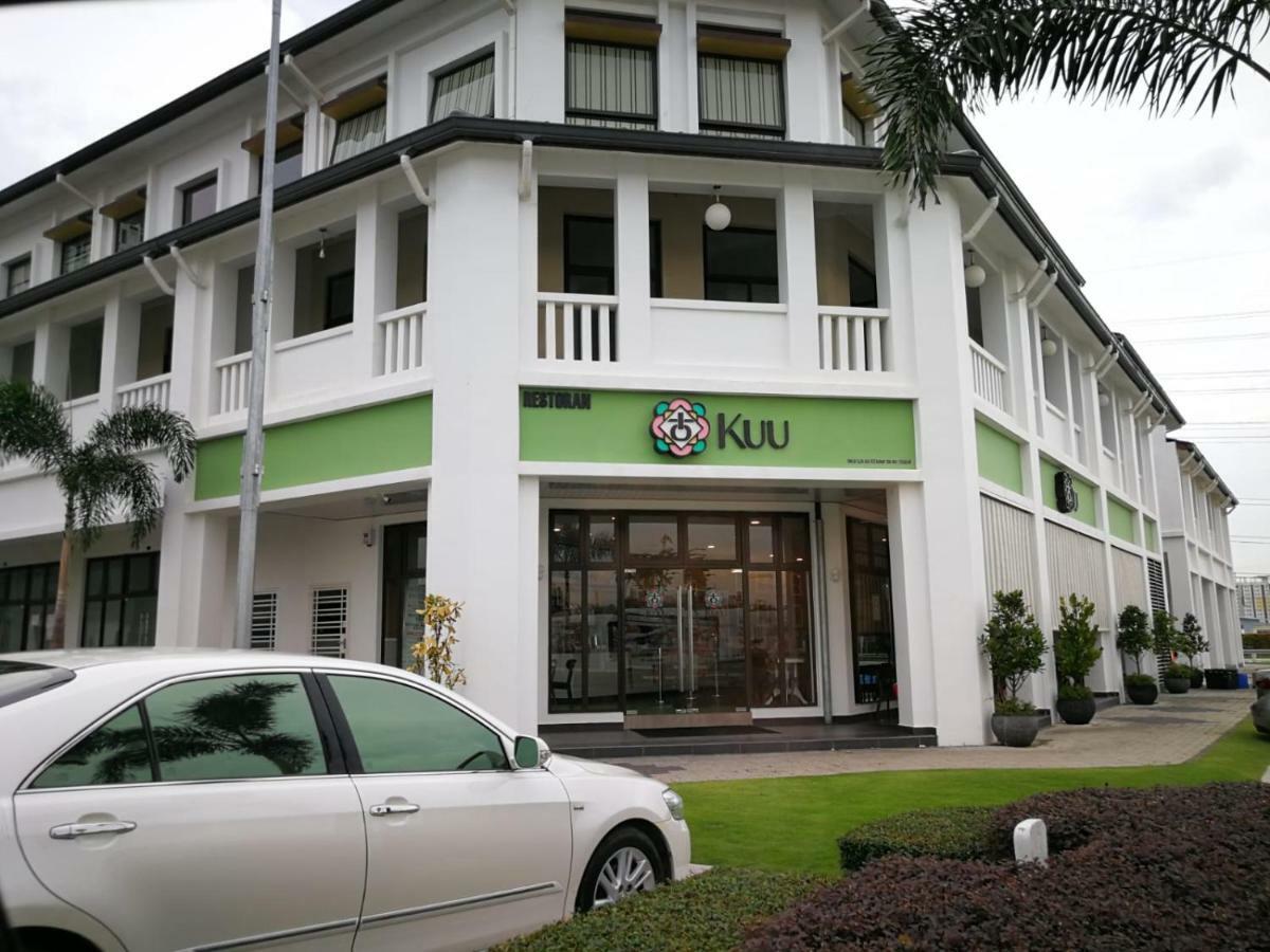 Econest Apartment By The One - Educity Nusajaya Nusajaya  Esterno foto