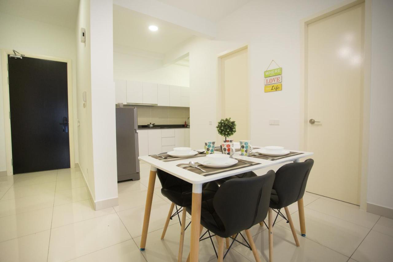 Econest Apartment By The One - Educity Nusajaya Nusajaya  Esterno foto